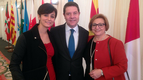 Fotografía de Isabel Rodríguez, Emiliano García Page y Guadalupe Martín