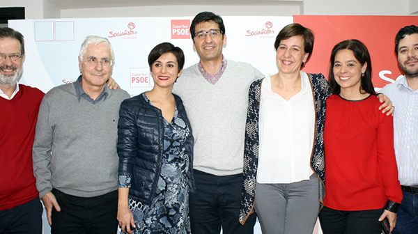 Fotografía de Nemesio de Lara, José María Barreda, Isabel Rodríguez, José Manuel Caballero, Blanca Fernández, Pilar Zamora y David Triguero