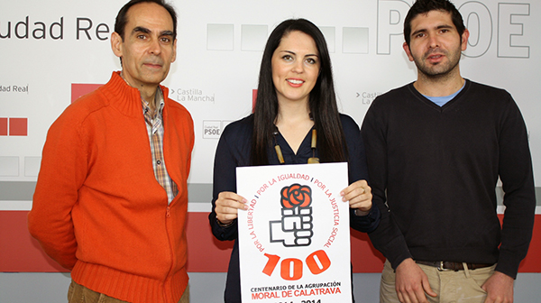 Fotografía de la presentación; Vicente López, Irene Barahona y Juan Pablo Barahona