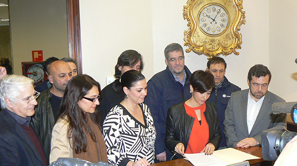 Fotografía de la presentación de la PNL en el Congreso de los Diputados