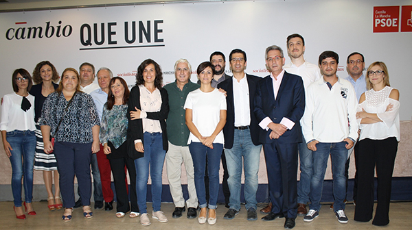 Fotografía de familia de los candidatos al Congreso y Senado